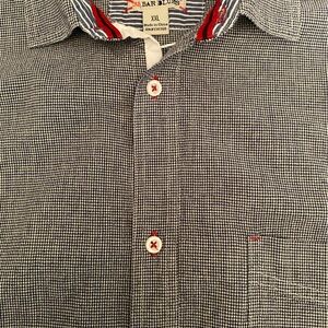 Men's 32 Bar Blues Casual Button Down Shirt - Black and white check. XXL. Ex Con